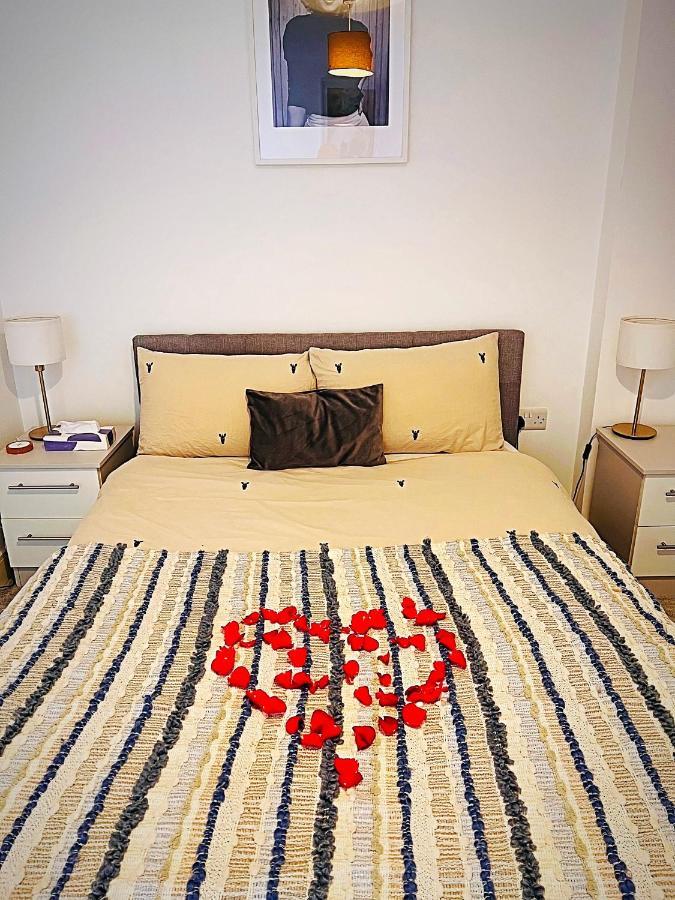 Cotton Apartment Chinatown Central Stay Birmingham Bagian luar foto